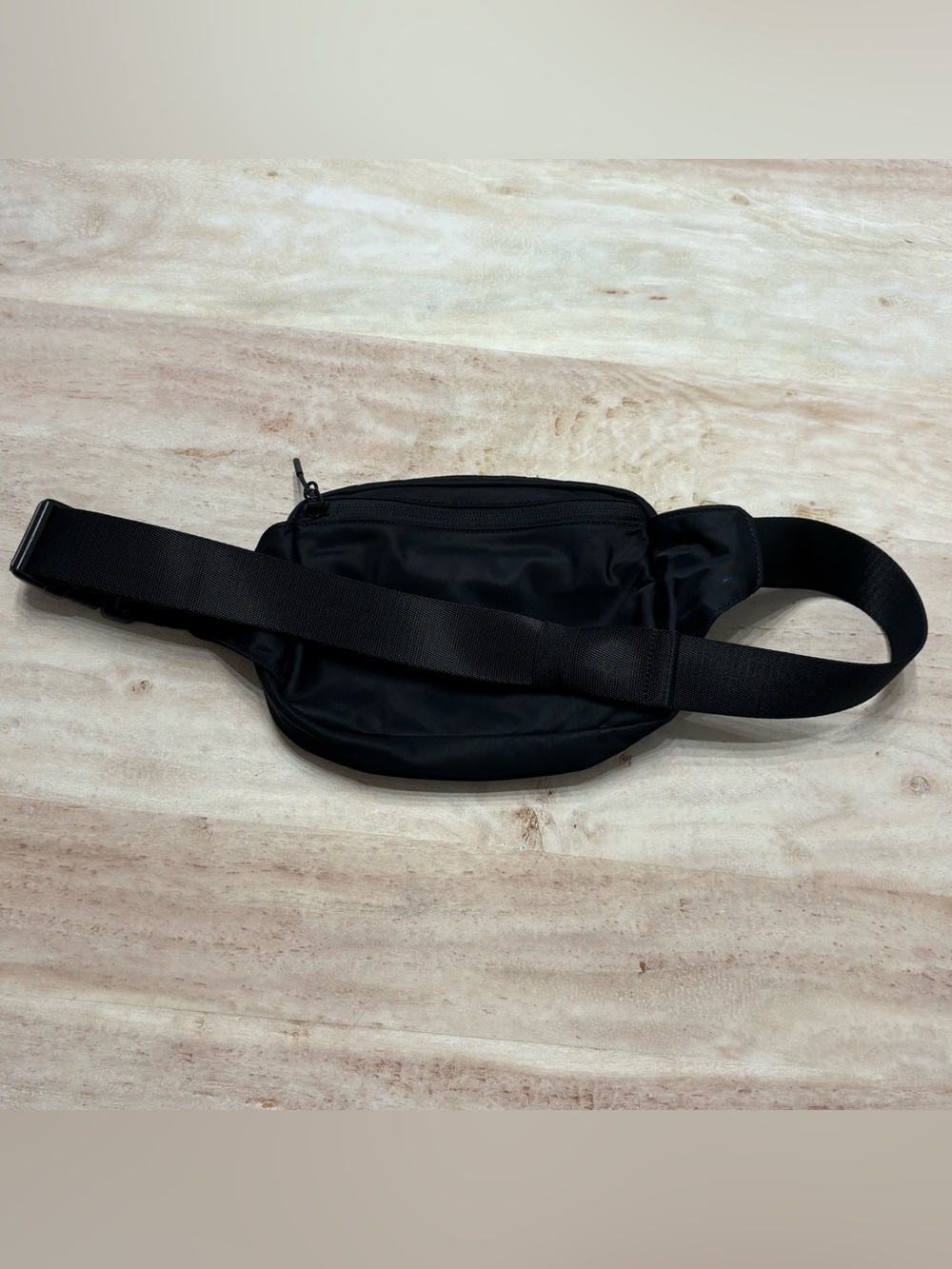 LULULEMON Everywhere Belt Bag - Picture 4 of 8